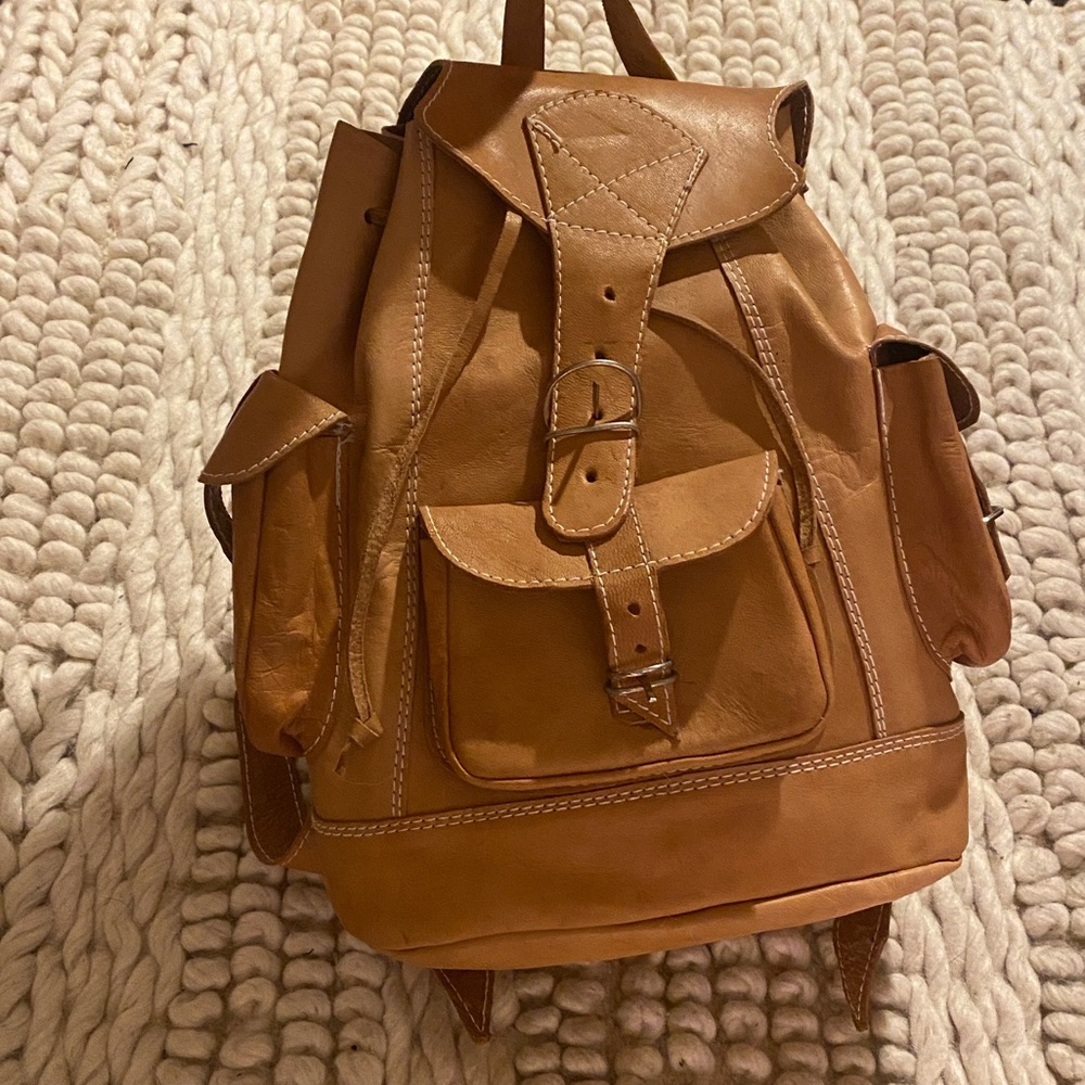 Handmade Leather backpack - Picture 6 of 7
